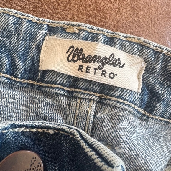 Wrangler Blue Flare Jeans - Picture 10 of 15